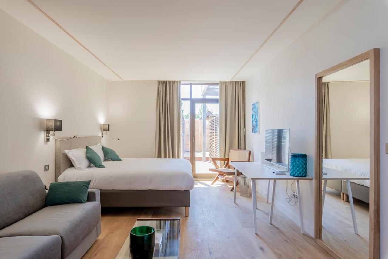 Residence Les Suites Du Port - By Le Saint Ferdinand Arcachón Habitación foto